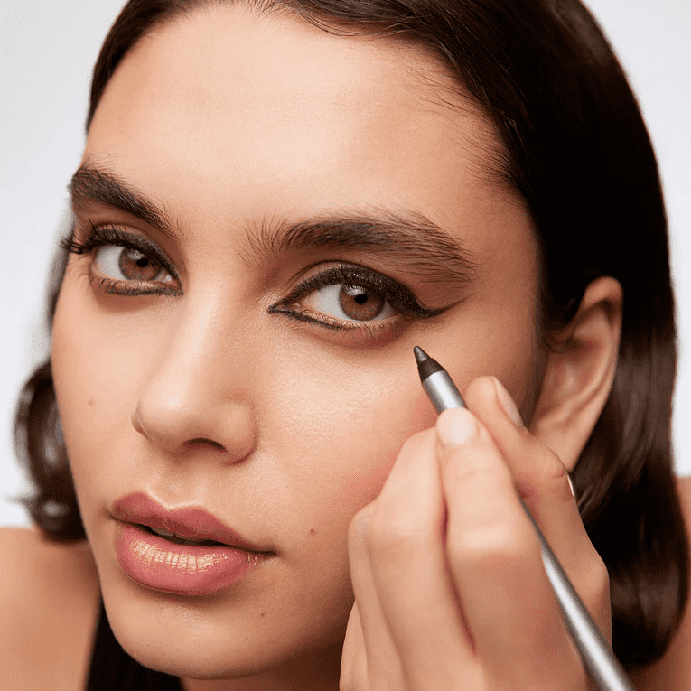 Final 3 hours 50% off:🌸 Longwear Eyeliner - Lightweight and Waterproof